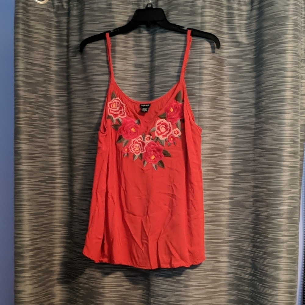 Flowery flowy tank top